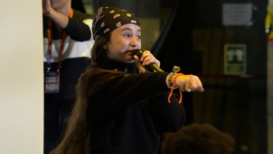 Chloe DelaRosa durante su último ensayo antes de subirse al escenario de La Caja Mágica