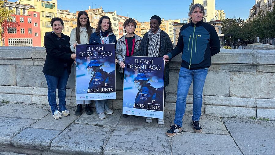 Organizadores de la 'Setmana ningú sense llar' presentan la iniciativa 'El camí de Santiago' en rueda de prensa.