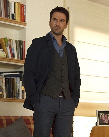 Fernando Carrillo como Martín en la primera temporada de 