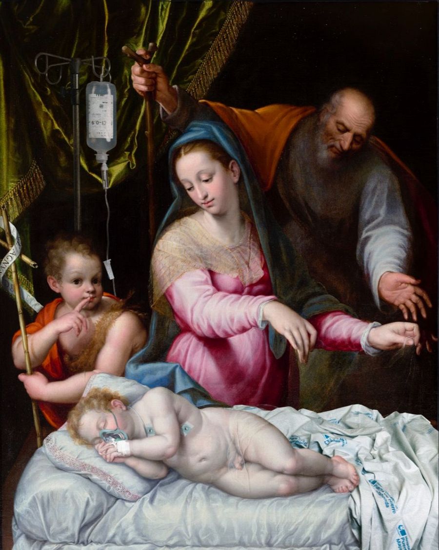 Pintura de la Sagrada Familia en un hospital, con el Niño Jesús enfermo y conectado a un gotero, la Virgen María, San José y San Juan Bautista.