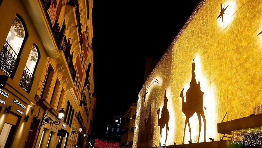 Madrid y Barcelona dan la bienvenida a la Navidad con el famoso encendido de luces