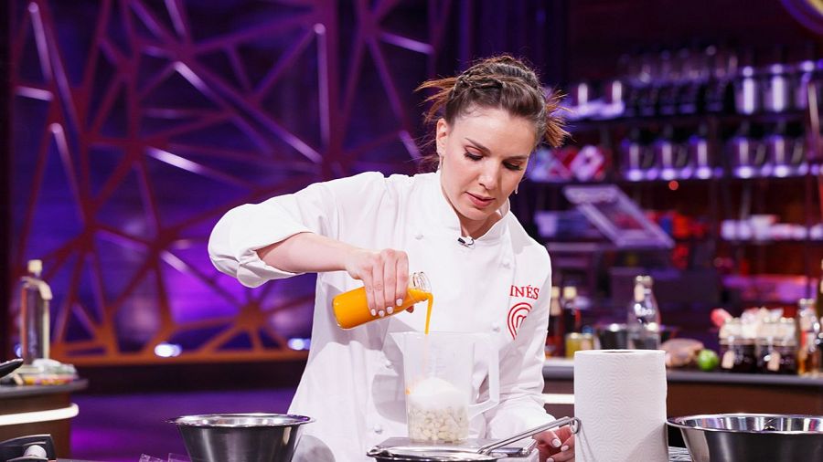 Preparando el plato en el duelo final