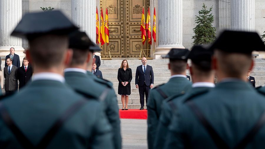 Armengol y Rollán durante el acto de Izado Solemne de la bandera de España