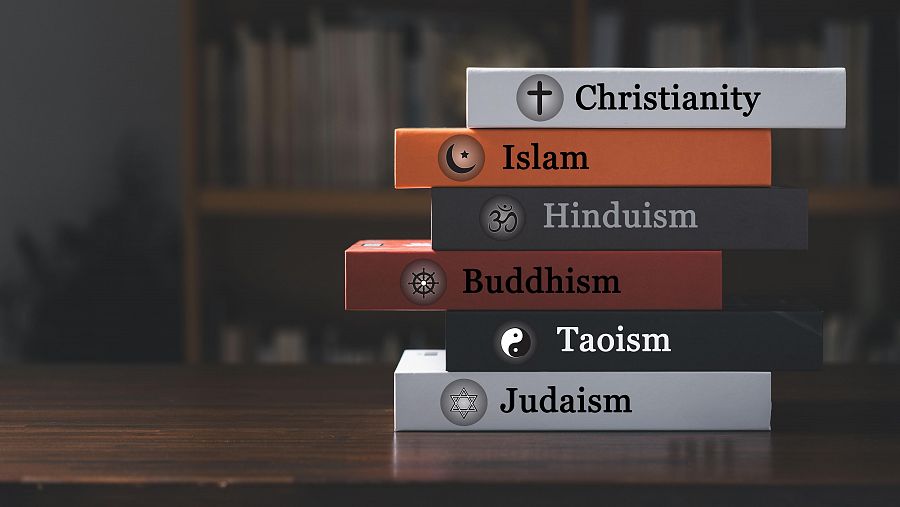 Las grandes religiones tienen sendos libros sagrados.