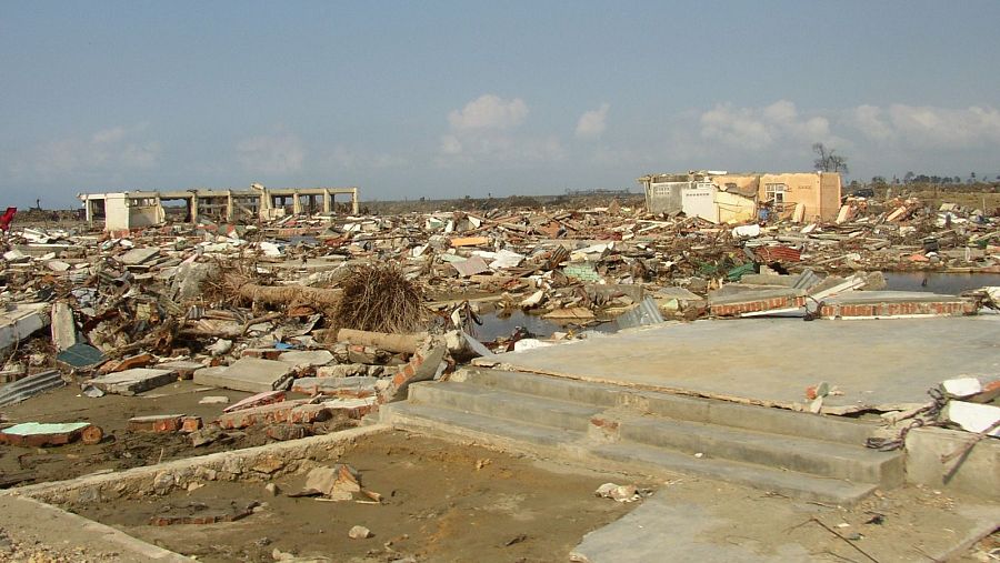 Voluntarios españoles recuerdan la destrucción del tsunami en el Índico