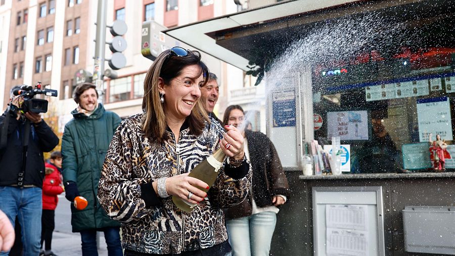 El 45.225, quinto de los quintos premios, vendido en un quiosco de la Gran Vía de Madrid