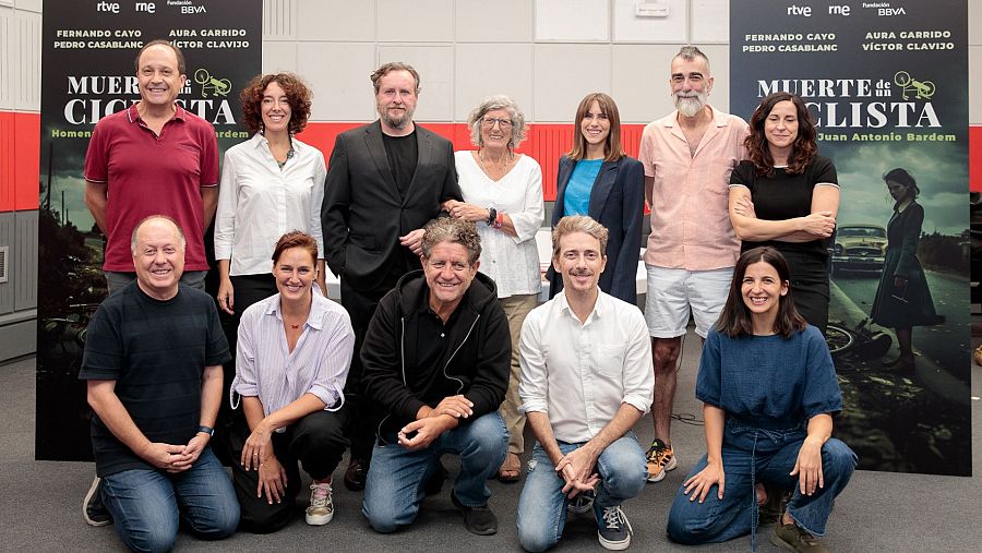 Equipo de 'Muerte de un ciclista'