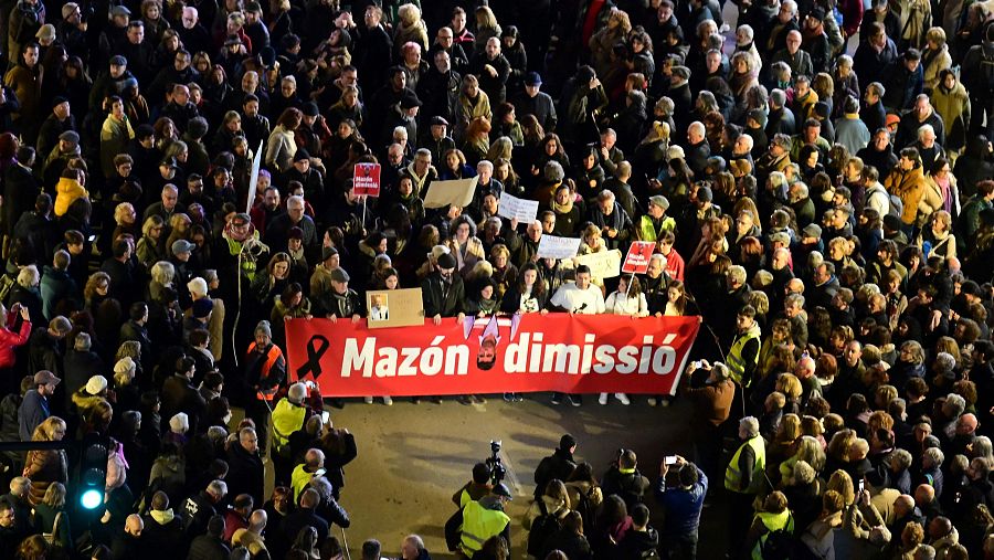 Cabecera de la protesta contra Carlos Mazón en Valencia