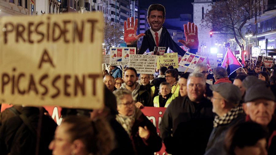 Tercera manifestación contra Carlos Mazón desde la dana que a finales de octubre causó en Valencia al menos 223 fallecidos