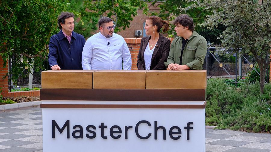 Dani García regresa a MasterChef Junior para proponer un menú a los jóvenes aspirantes