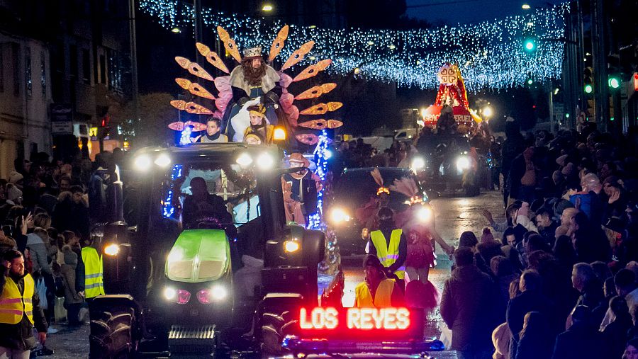 Cabalgata de los Reyes Magos en tractores en Teruel