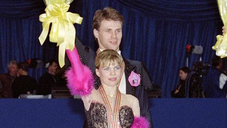 Evgenia Shishkova y Vadim Naumov se proclamaron campeones del mundo de patinaje en 1994