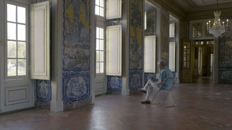 Félix dibuja espejos