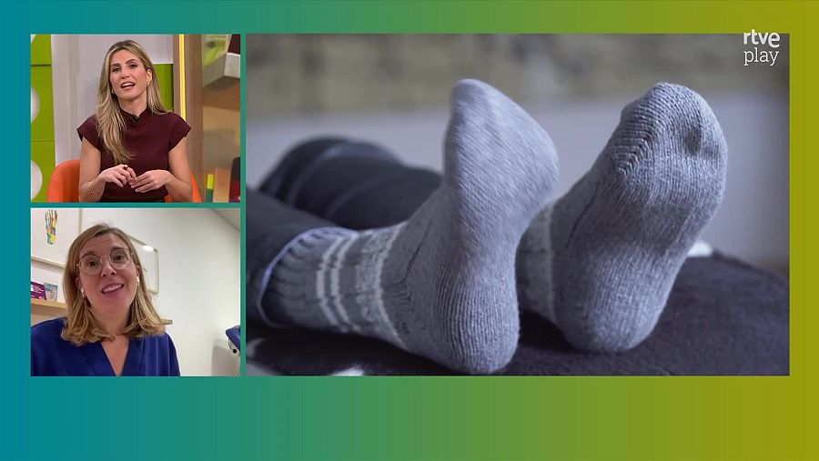 És millor dormir amb mitjons perquè faciliten el descans al cervell.