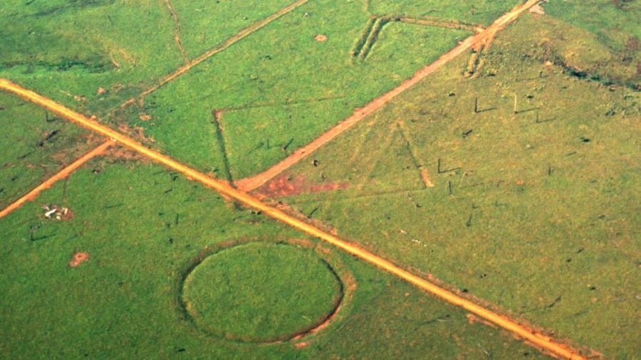 Geoglifos en la selva del Amazonas.