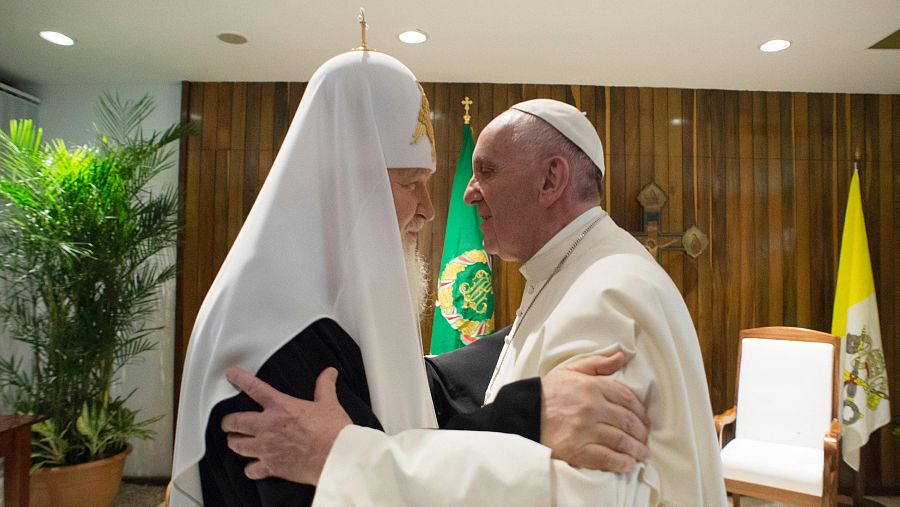 Encuentro histórico entre el papa Francisco y el patriarca ortodoxo Kirill en La Habana, Cuba, el 12 de febrero de 2016.