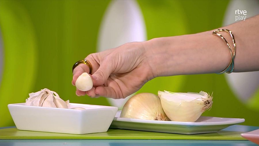 L'all i la ceba són dos potenciadors d'una mala olor corporal.