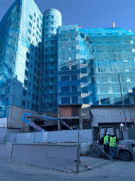 Una panorámica del edficio de Campanar tomada una semana antes de cumplirse el aniversario del incendio