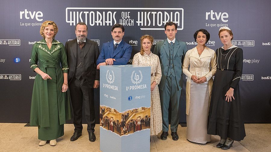 Parte del reparto de 'La Promesa' en la presentación de las novedades de la serie