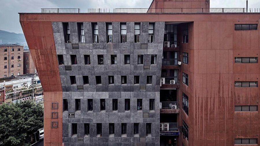 Sichuan Fine Arts Institute.