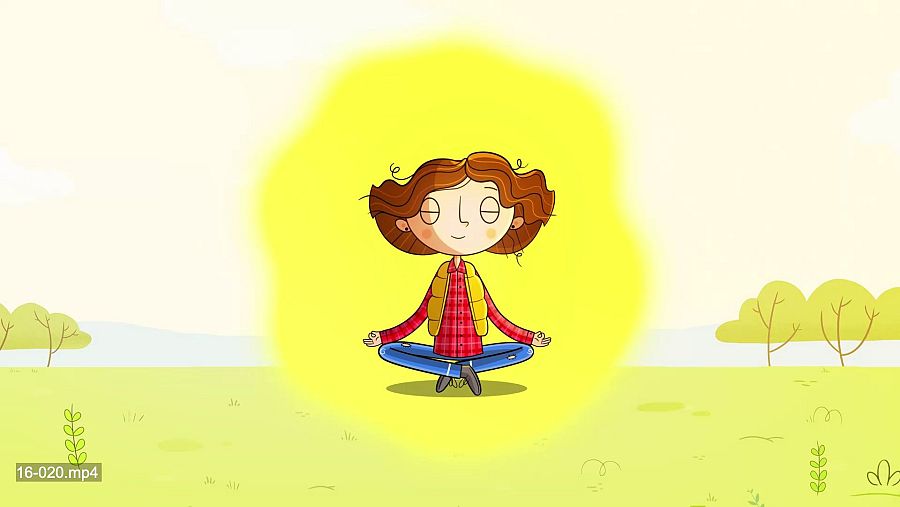 Niña meditando en posición de loto, con ropa colorida y aura amarilla, sobre un fondo verde claro.  Fotograma de programa infantil.