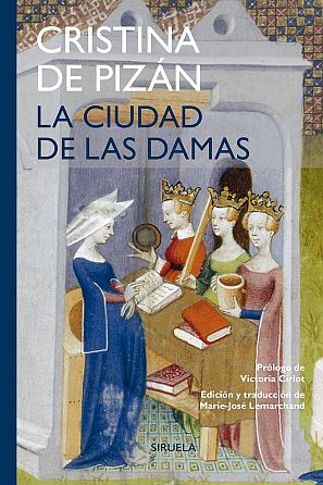 Ilustración medieval de cuatro mujeres; una lee un libro, tres coronadas alrededor de una mesa con espejo, libro y copa.  Editorial Siruela.