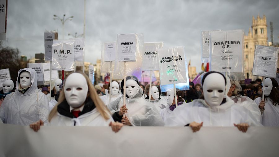 En la segunda marcha de Madrid, las feministas han recordado a las víctimas de violencia de género.