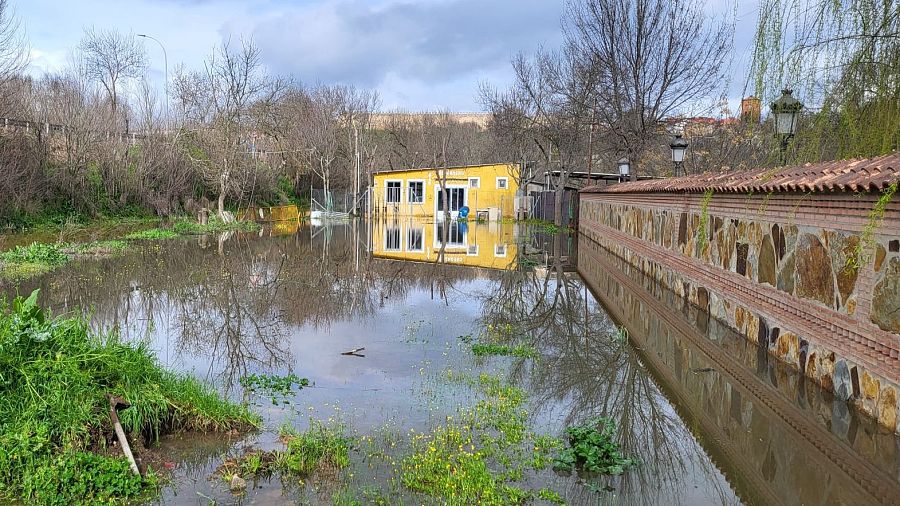 Una de las cincuenta viviendas anegadas por el crecimiento del río Alberche en Escalona, Toledo.