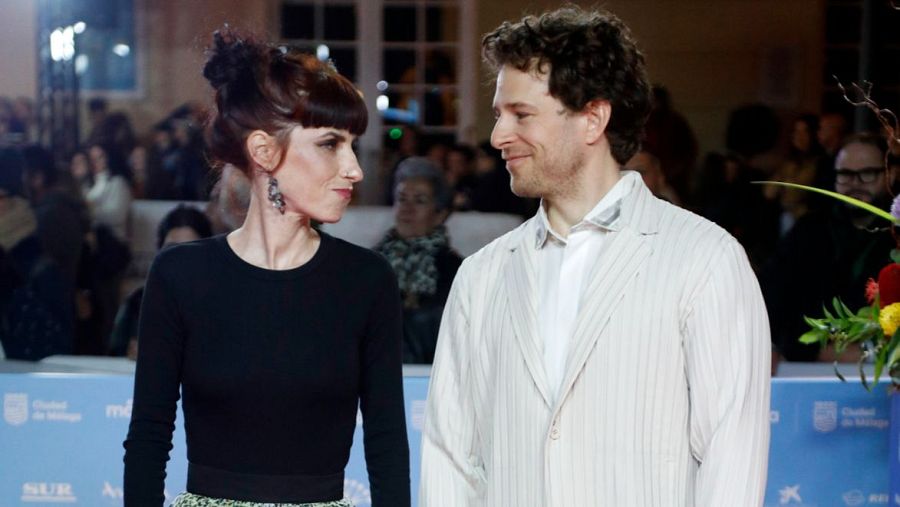 Miriam Garlo, Álvaro Cervantes