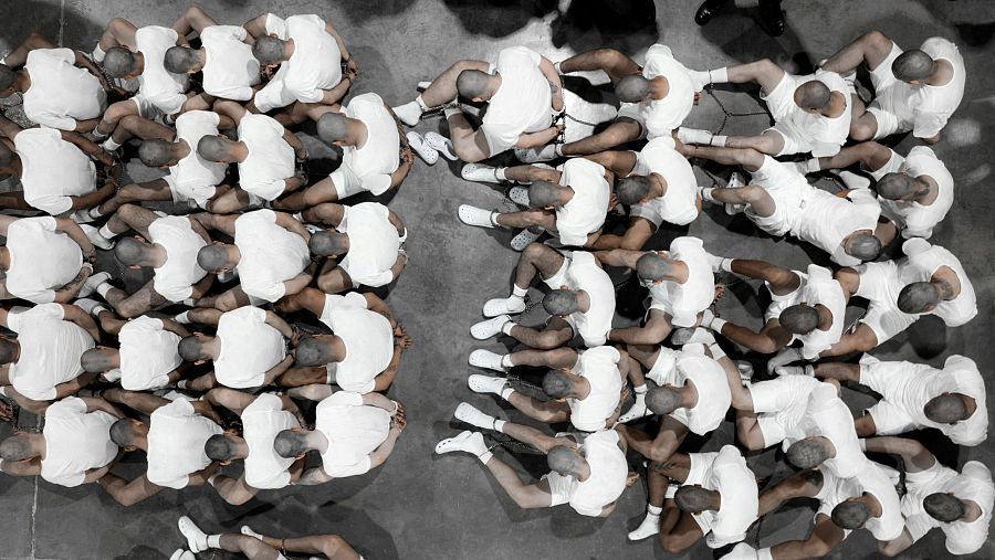 Presuntos miembros de la pandilla venezolana Tren de Aragua deportados por el gobierno de Estados Unidos