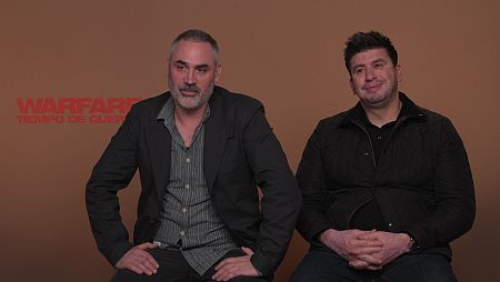 Alex Garland y Ray Mendonza, en Madrid.