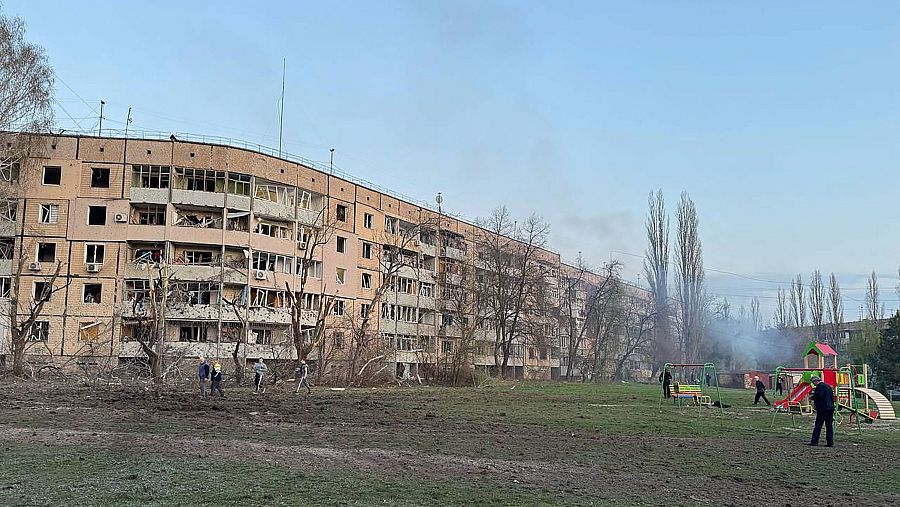 Un ataque ruso a la ciudad natal de Zelenski deja 14 muertos