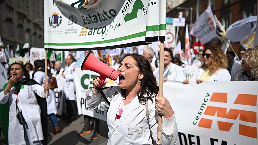 Manifestación de los médicos para reclamar mejoras laborales