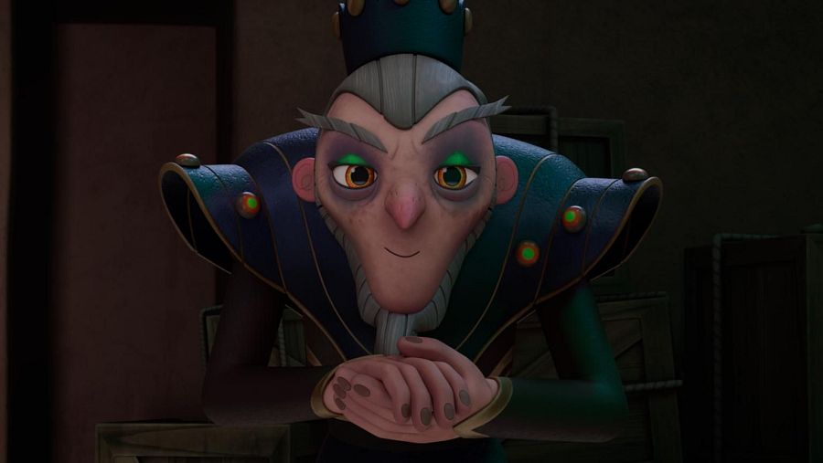 Anciano de piel rosada, ojos verdes y corona azul oscuro, tramando algo en un almacén oscuro. Fotograma de animación.