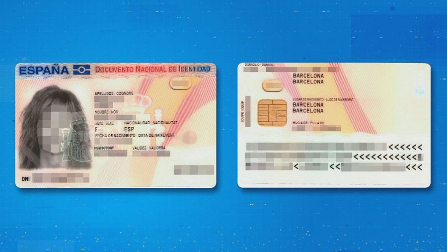 Anverso y reverso de un DNI español con datos personales pixelados.  Se aprecian 'ESPAÑA' y 'BARCELONA' en el documento.