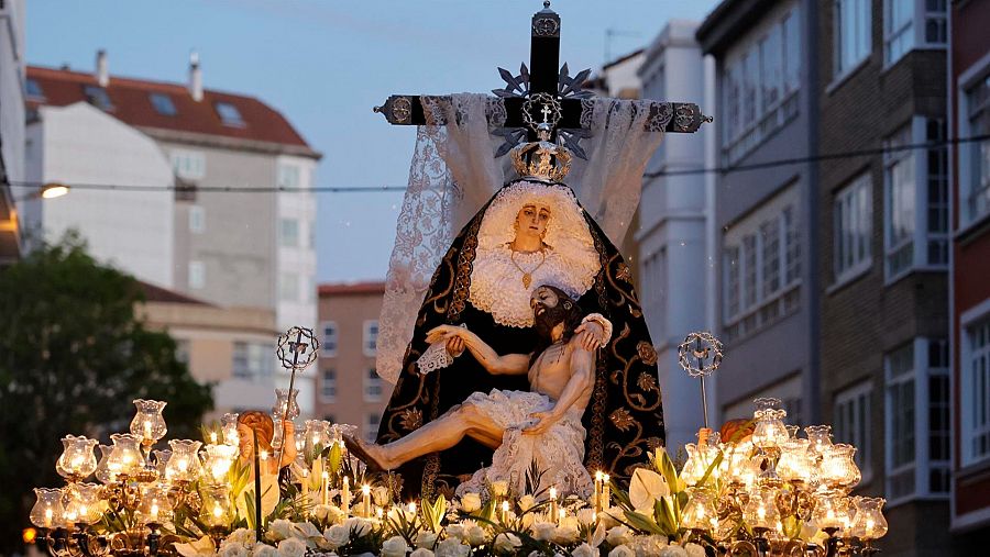 Semana SantaFerrol: procesión de las Angustias