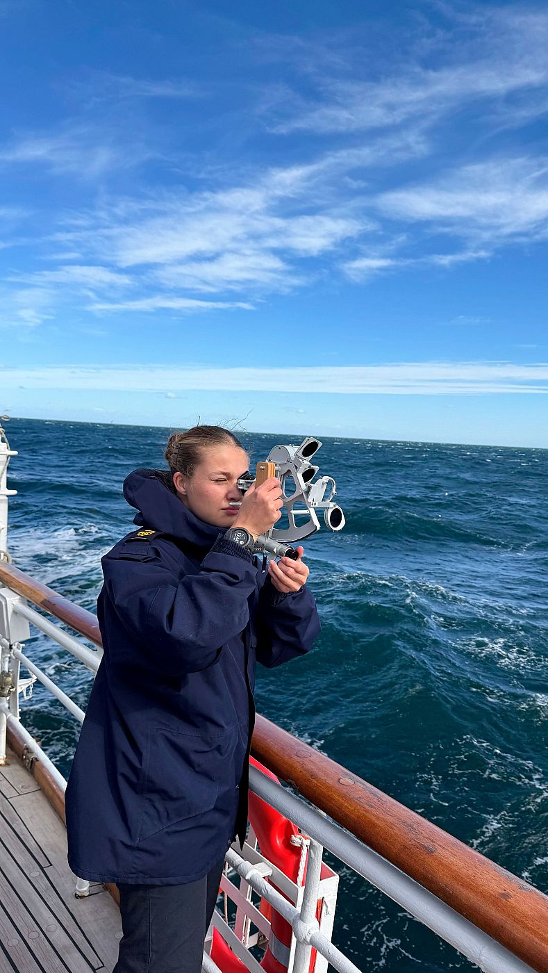 La princesa Leonor, al bordo de Elcano