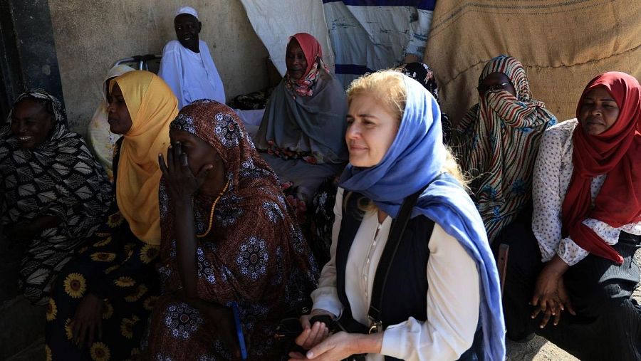 Paloma Escudero, portavoz de ONU Mujeres visita un campo de desplazados en Sudán