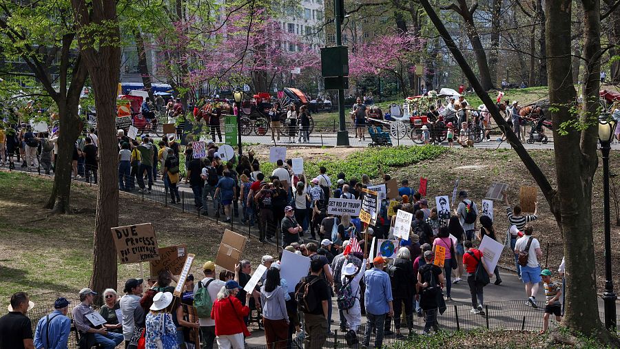 La norteamérica que rechaza a Trump vuelve a llenar las calles
