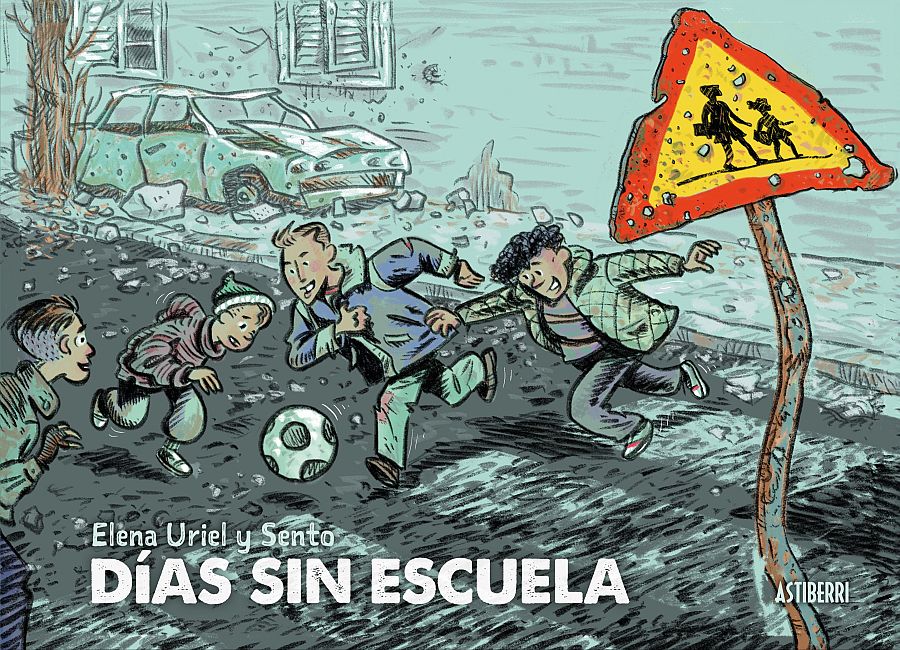 Portada de cómic: tres niños jugando al fútbol en una calle en ruinas.  Título en letras grandes y blancas.  Señal de tráfico deteriorada.