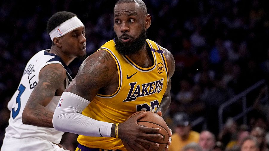 LeBron también tuvo una gran actuación.