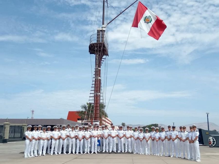 Encuentro entre guardiamarinas de España y Perú en Callao