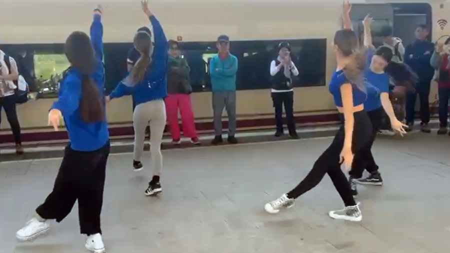 Bailarinas tren
