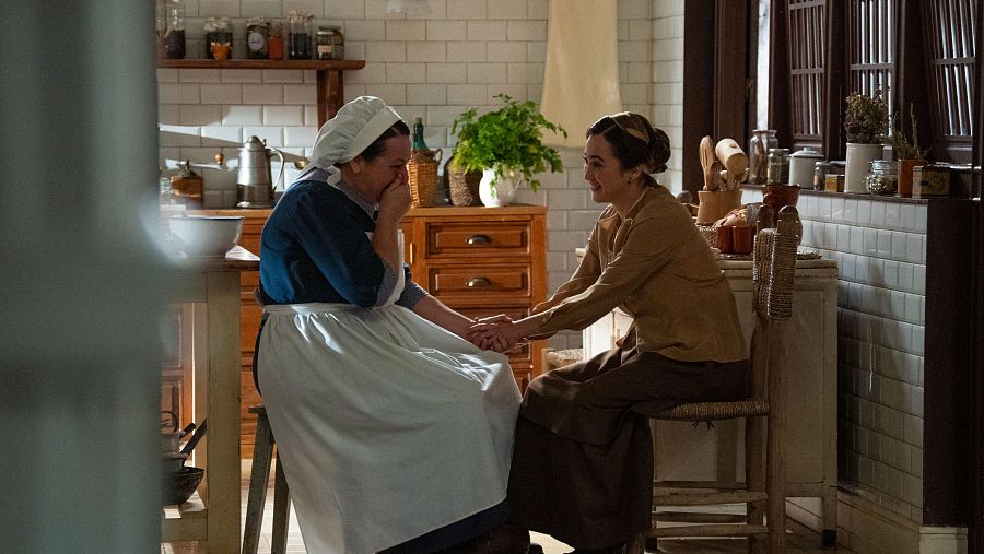 La Promesa: Simona, madrina de Catalina y Adriano