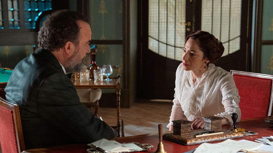 La Promesa: Eugenia pregunta a Alonso sobre los orígenes de Curro