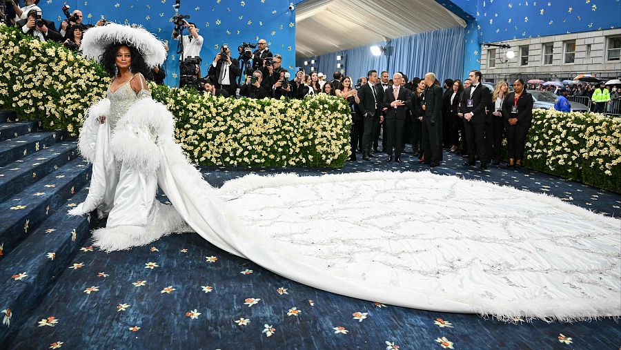 La cantante estadounidense Diana Ross llega a la Gala Met 2025