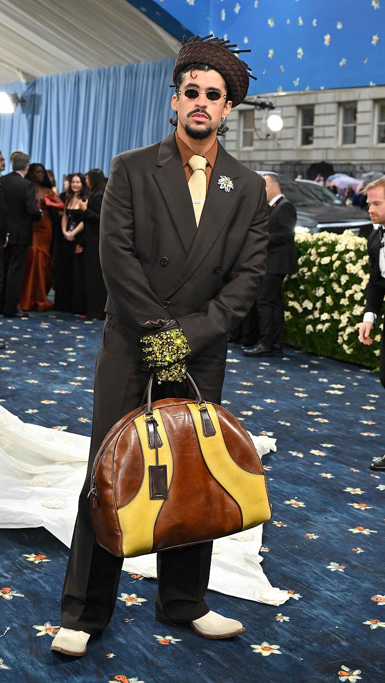 El cantante Bad Bunny en la Met Gala 2025
