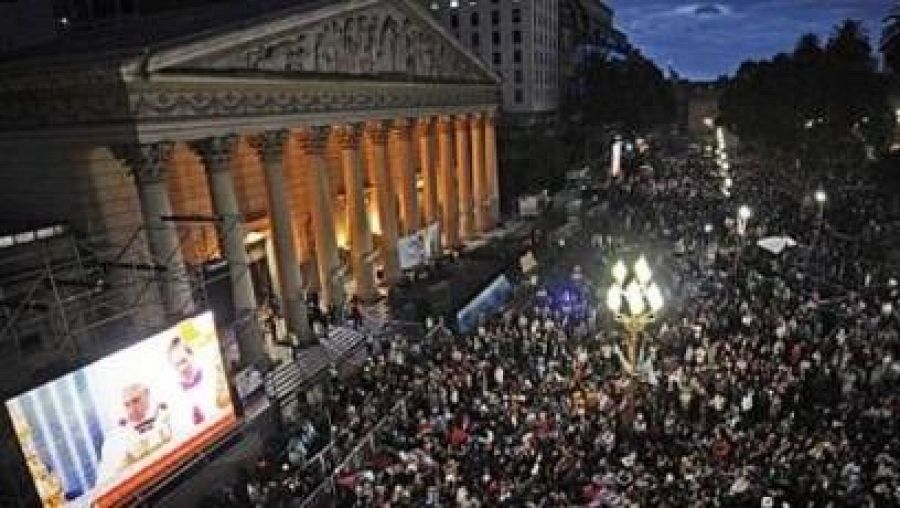 Vigilia en Plaza de Mayo, 17 de marzo de 2013.
