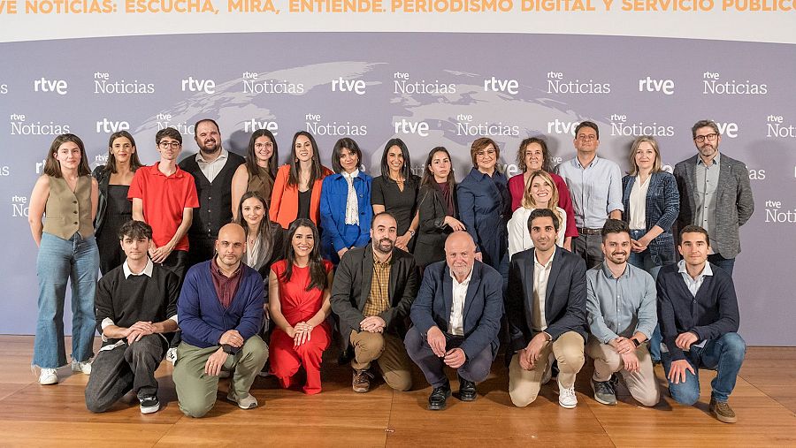 El equipo de RTVE Noticias durante la presentación de la APP