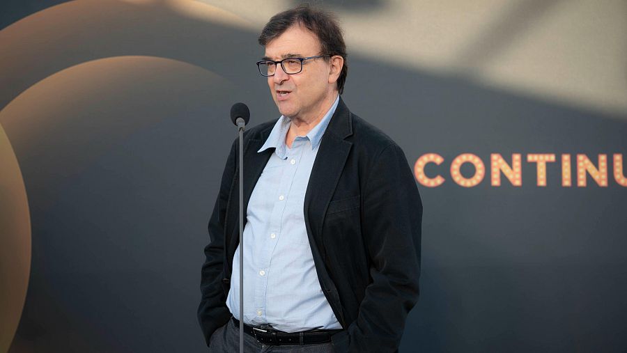 L’escriptor Javier Cercas, guardonat als Premis Continuarà 2025 de RTVE Catalunya. Per desenterrar històries no sempre còmodes de recordar i, convertir-les en una lectura irresistible.